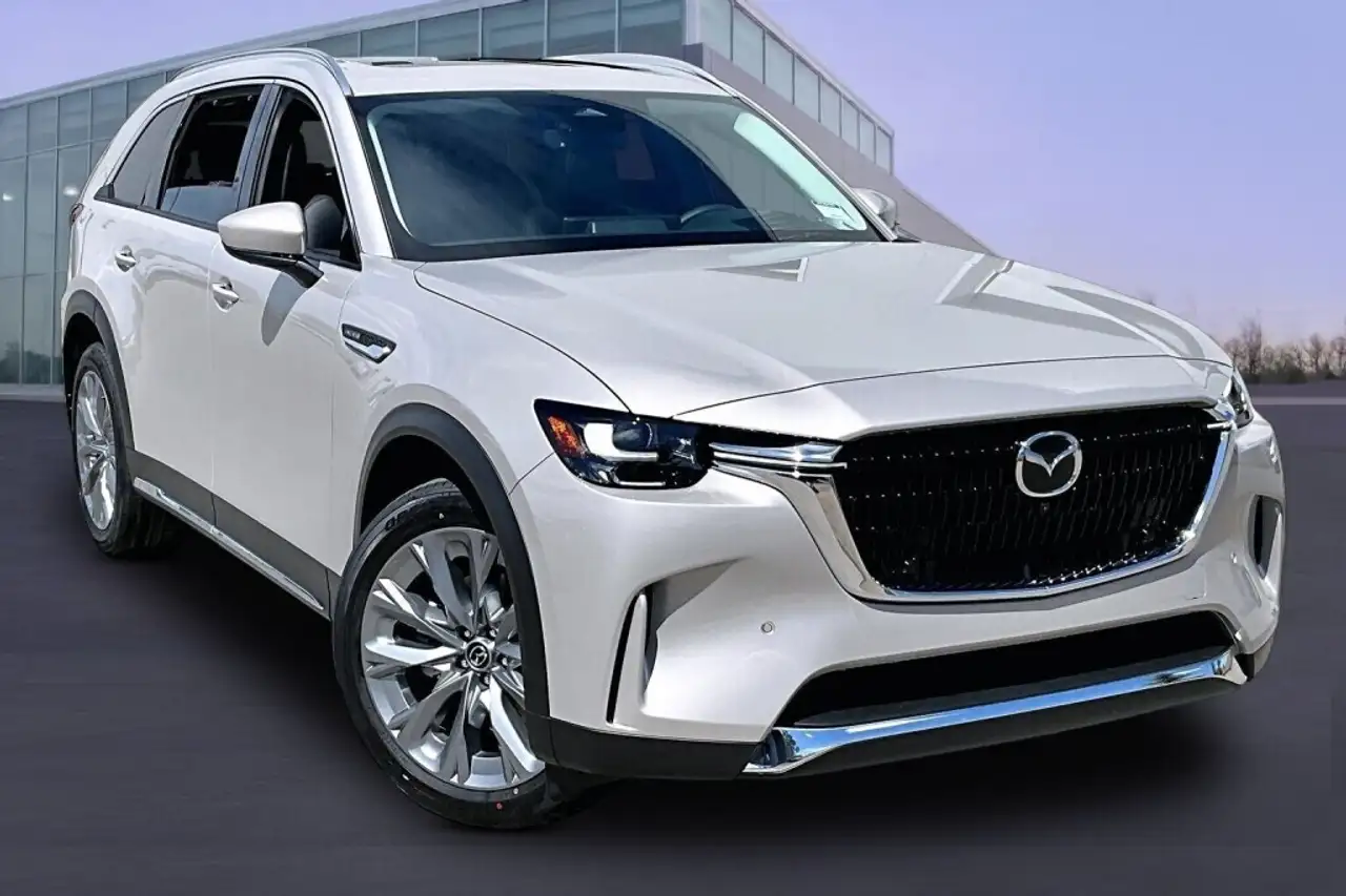 Mazda CX-90 photo Mazda CX-90