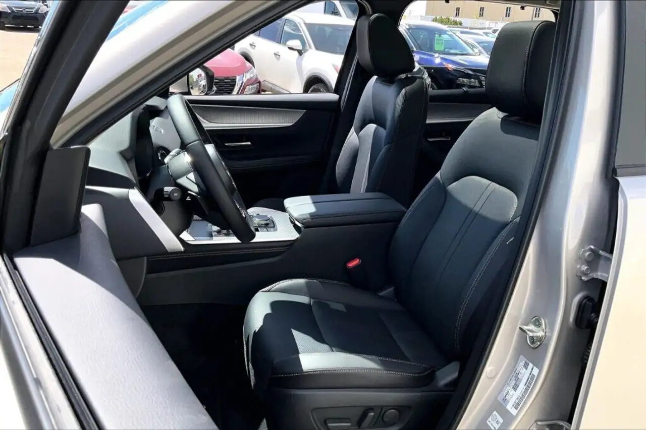 Mazda CX-90 photo Mazda CX-90