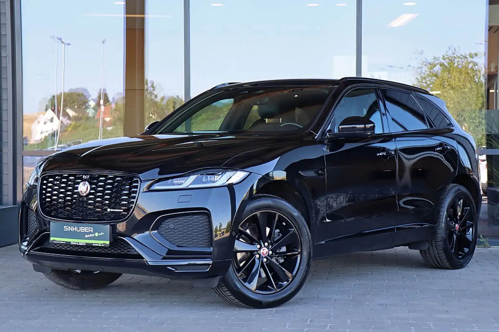 Jaguar F-Pace R-Dynamic SE D200 AWD Aut. ACC, AHK elektr., Bl... Schwarz - 1