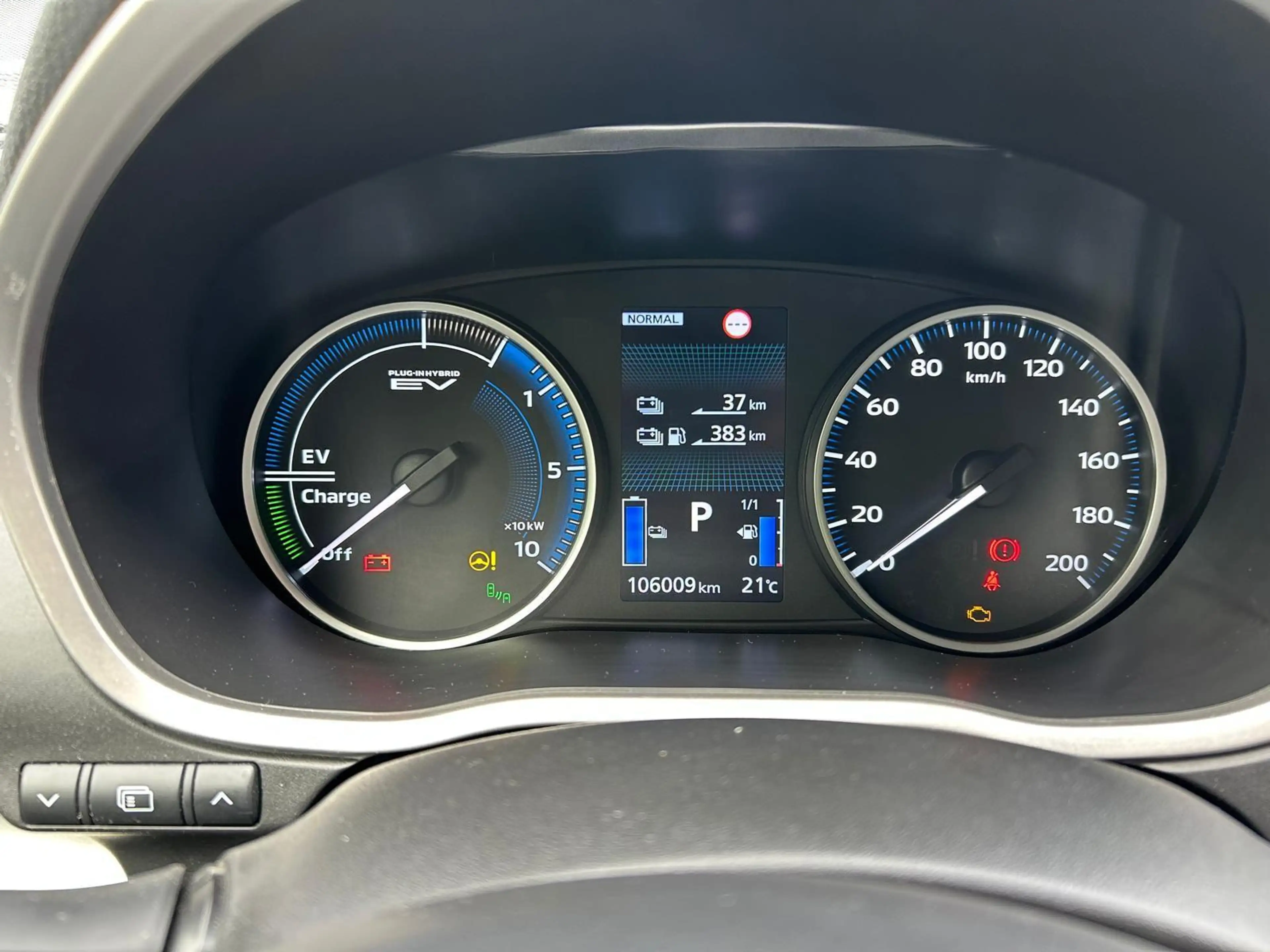 Mitsubishi Eclipse Cross Plus Select Black Hybrid 4WD — photo 13