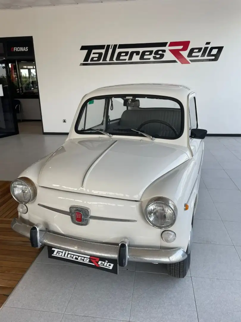 SEAT 600 L Especial Білий - 2