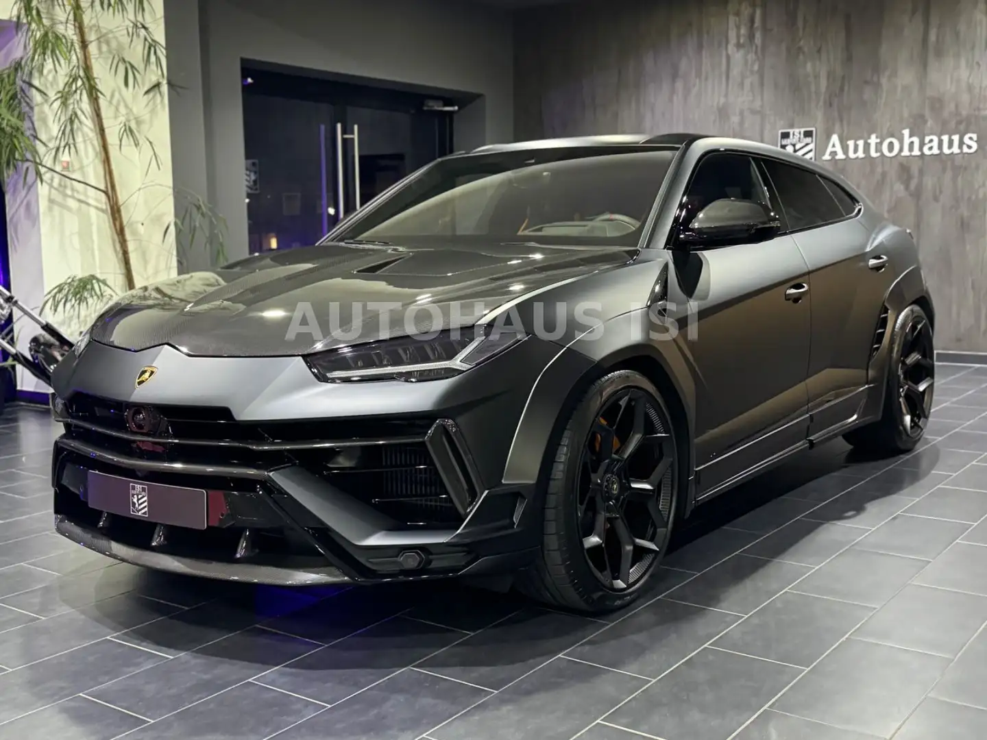 Lamborghini Urus S NOVITEC ESTESO WIDEBODY,NERO MATT,CARBON Schwarz - 1