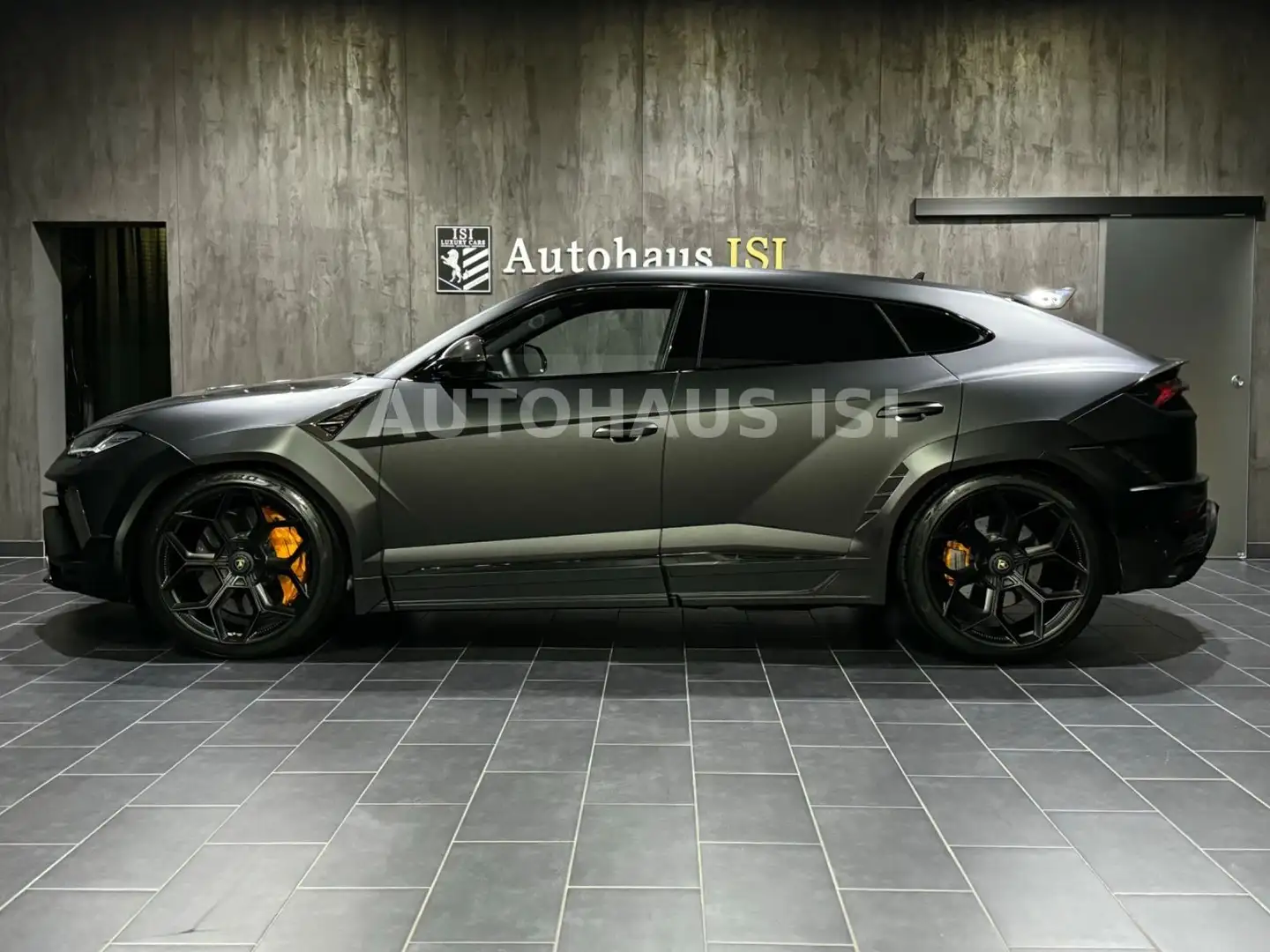 Lamborghini Urus S NOVITEC ESTESO WIDEBODY,NERO MATT,CARBON Schwarz - 1