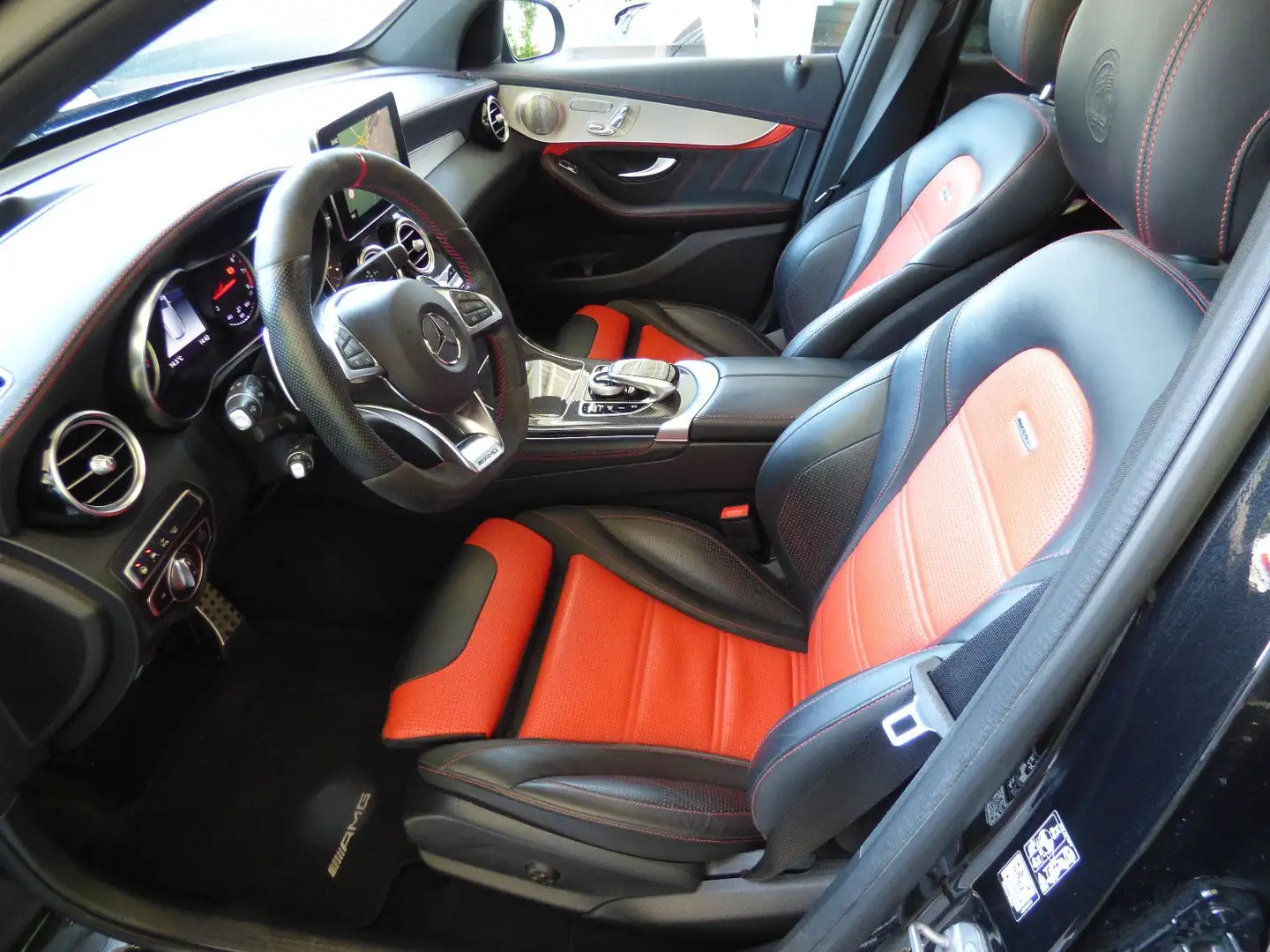 Mercedes-Benz GLC 63 AMG GLC 63 S AMG 4Matic*DriverP*Pano*HUD*Designo*ACC Schwarz - 2