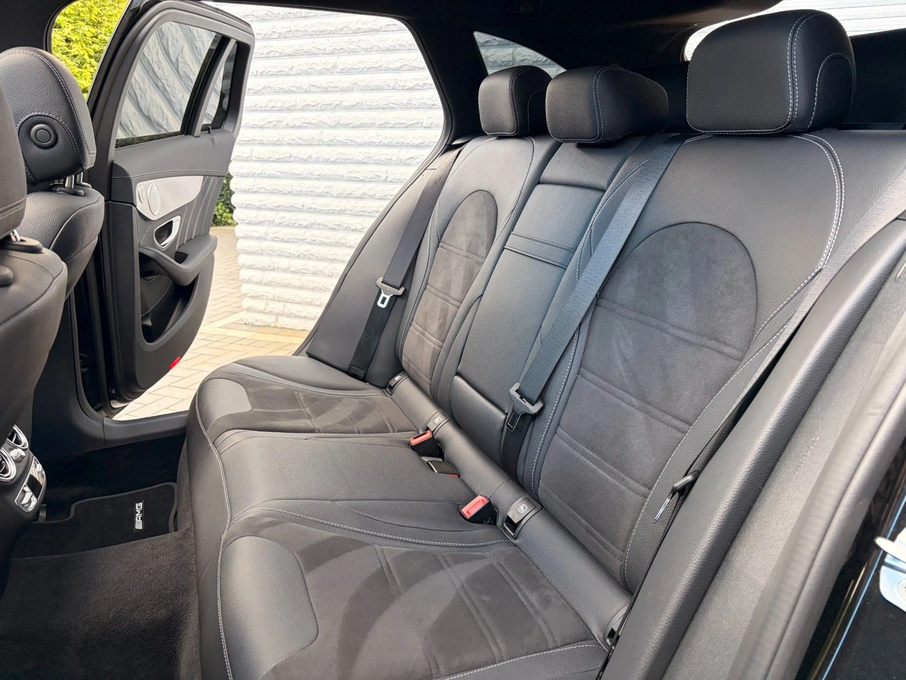 Mercedes-Benz C 63 AMG BURM/PANO/S-AGA/MULTIBEAM/CARBON/612PS — photo 15