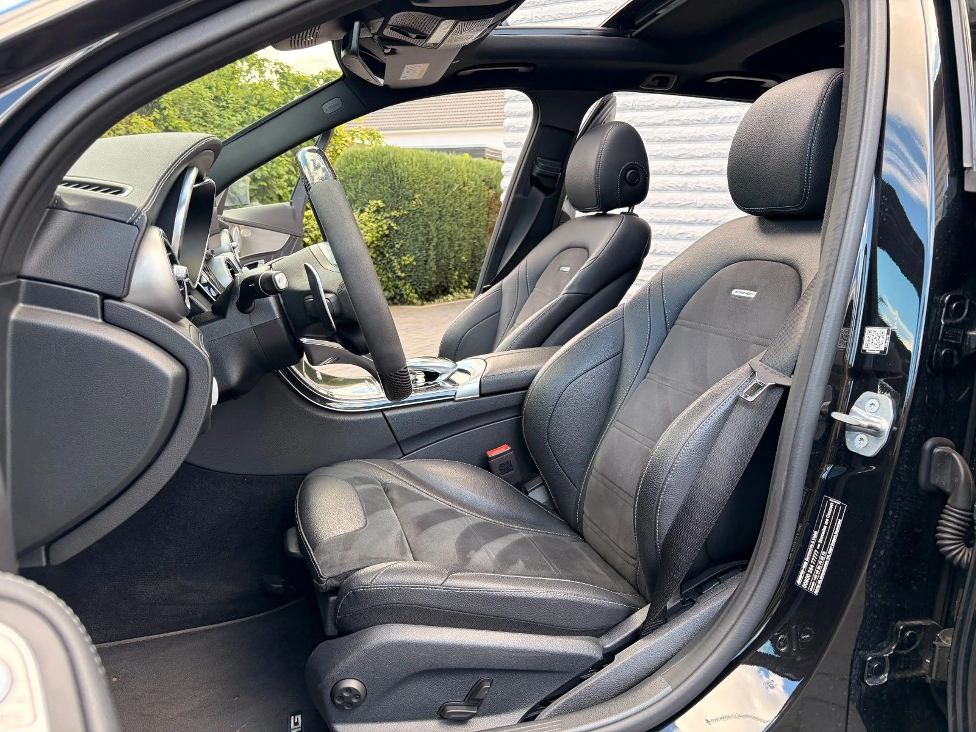 Mercedes-Benz C 63 AMG BURM/PANO/S-AGA/MULTIBEAM/CARBON/612PS — photo 11