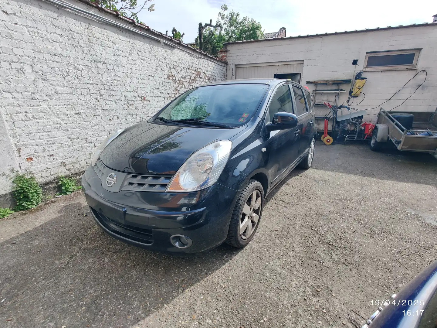 Nissan Note 1er Propr. 1.4i Acenta Negro - 2