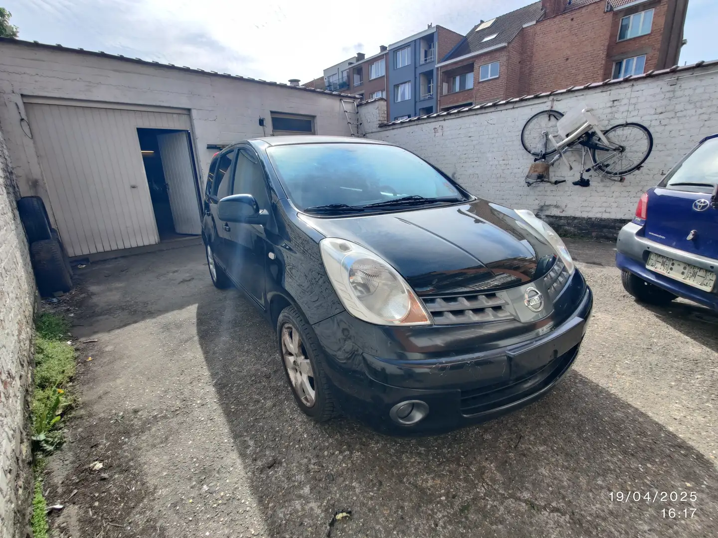 Nissan Note 1er Propr. 1.4i Acenta Negro - 1