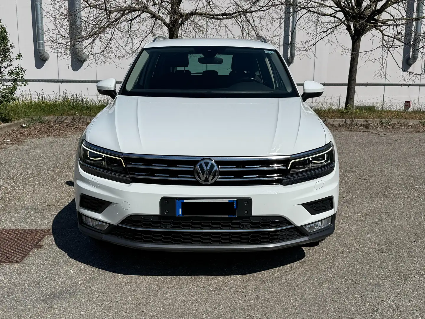 Volkswagen Tiguan 2.0 tdi Executive 4motion 150cv dsg Weiß - 2