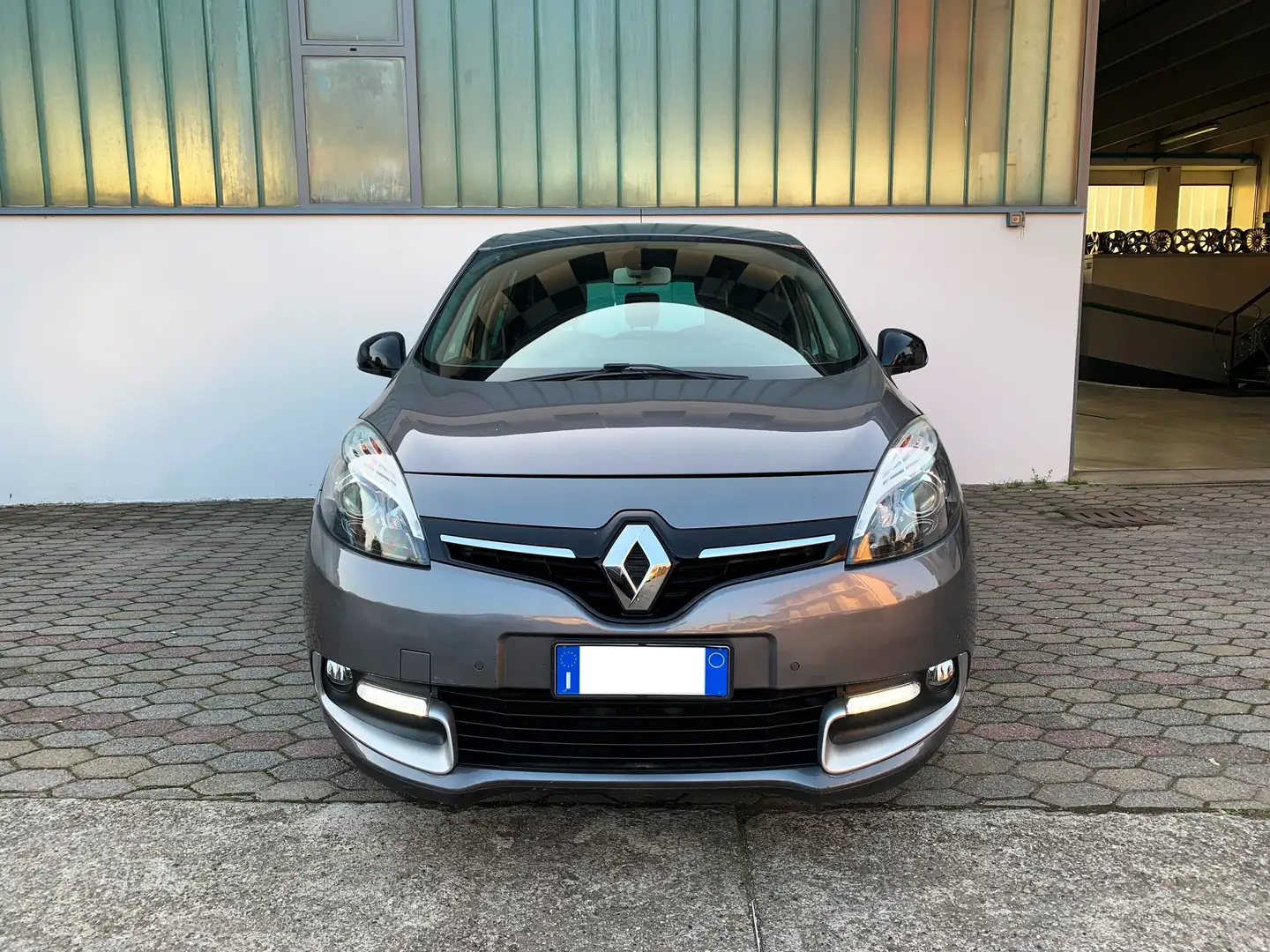 Renault Scenic X-Mod 1.6 dci Limited Gri - 2