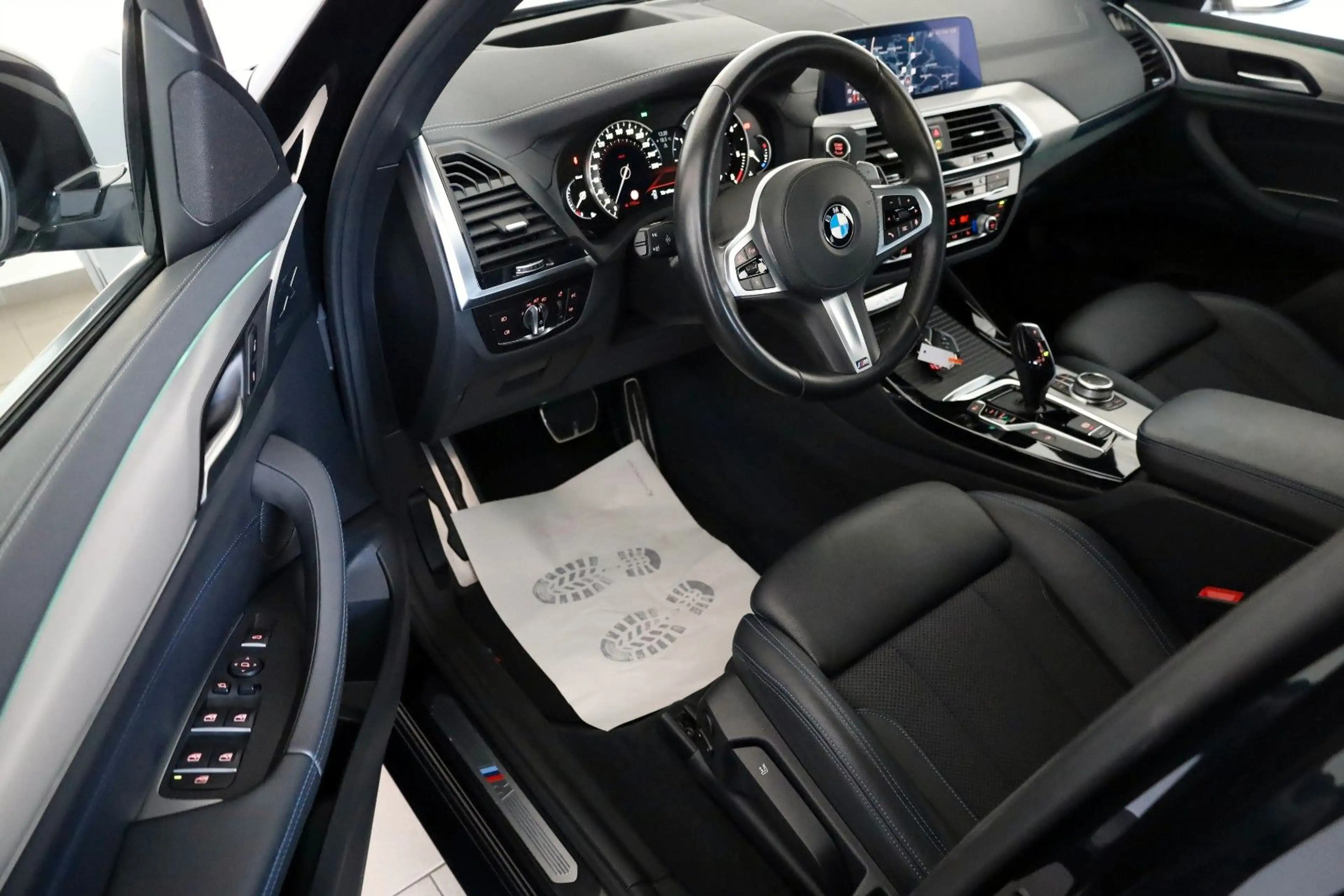 BMW X3 xDrive 20d M Sport T.Leder,Navi,LED,HUD,AHK — photo 10