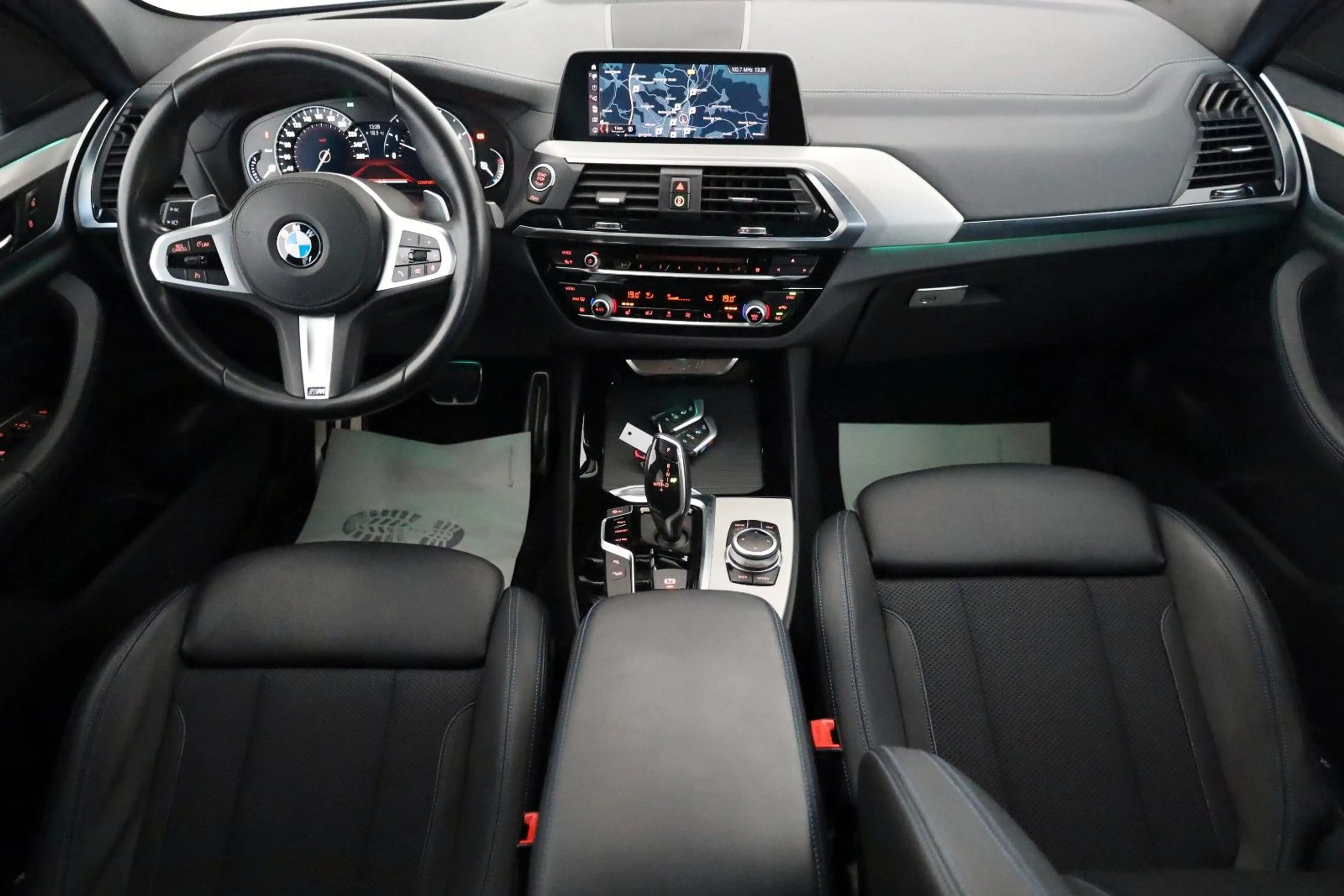 BMW X3 xDrive 20d M Sport T.Leder,Navi,LED,HUD,AHK — photo 4