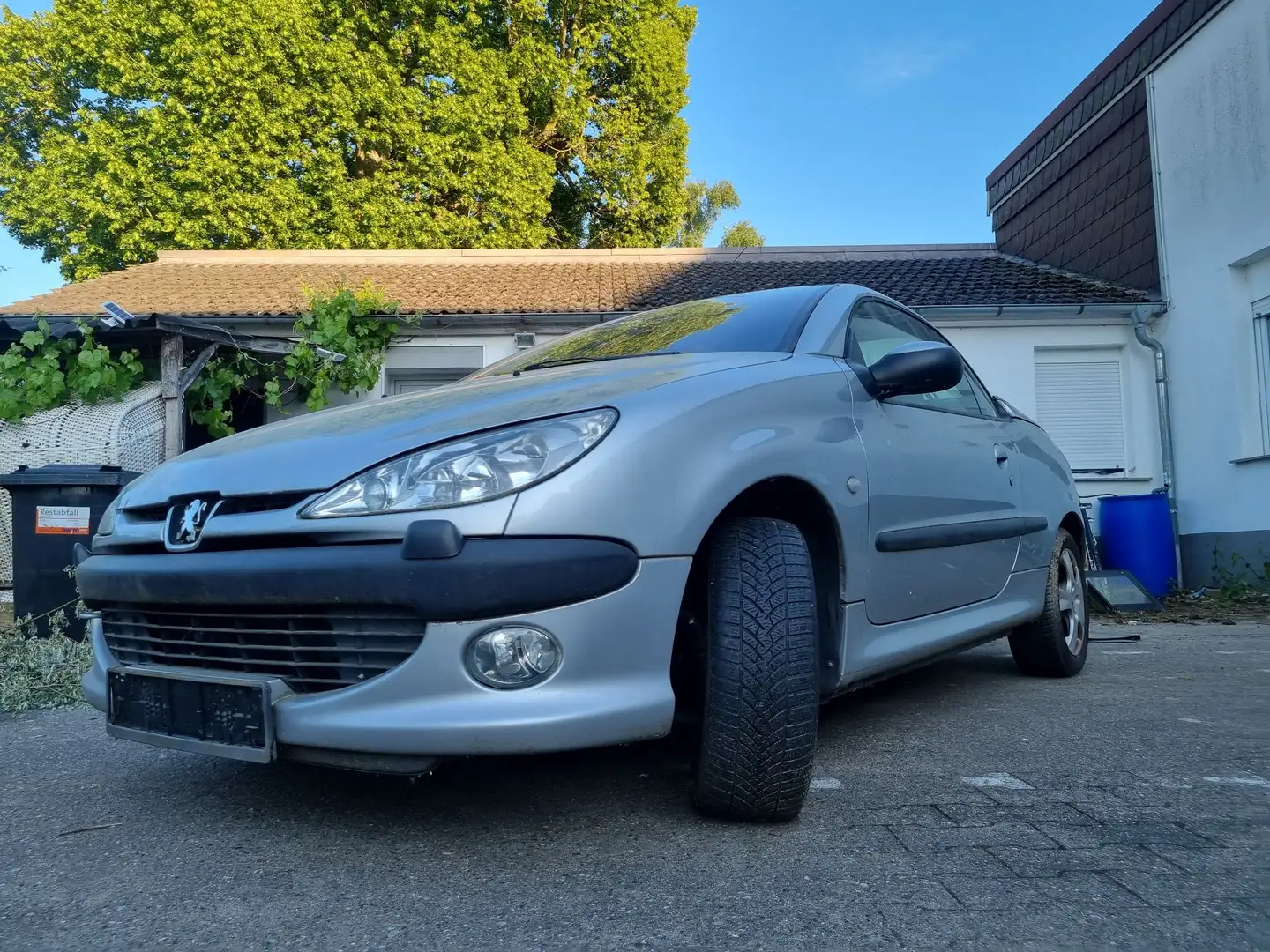 Peugeot 206 CC Platinum Grau - 1
