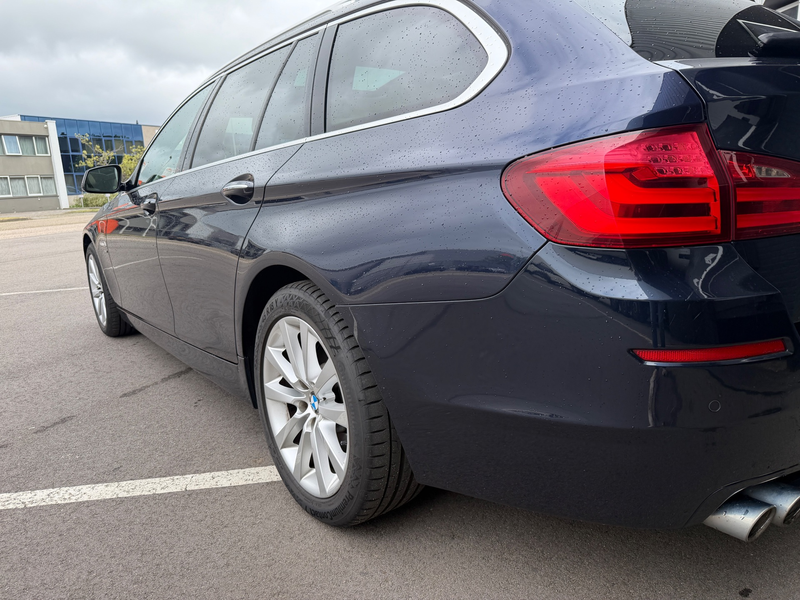 BMW 530 5-serie Touring 530xd High Executive PANO/HEAD-UP/ — photo 5