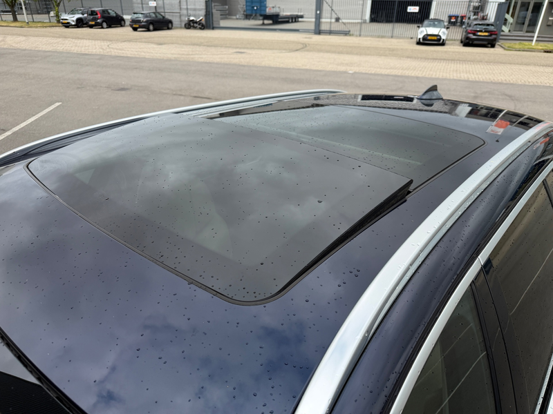 BMW 530 5-serie Touring 530xd High Executive PANO/HEAD-UP/ — photo 9