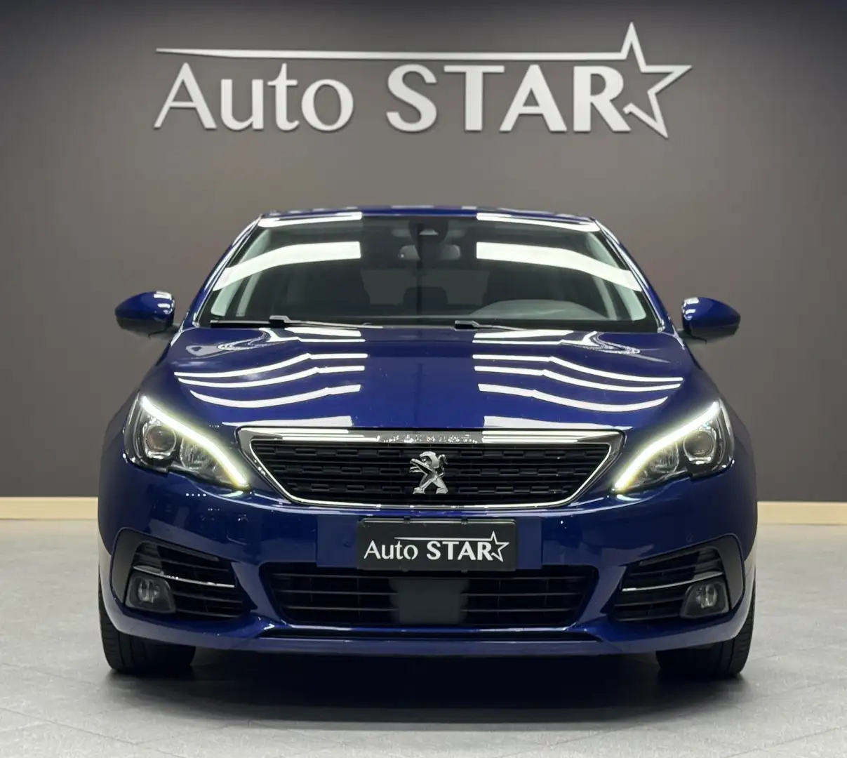 Peugeot 308 308 SW 1.6 bluehdi Allure s CAMBIO AUTOMATICO Azul - 2