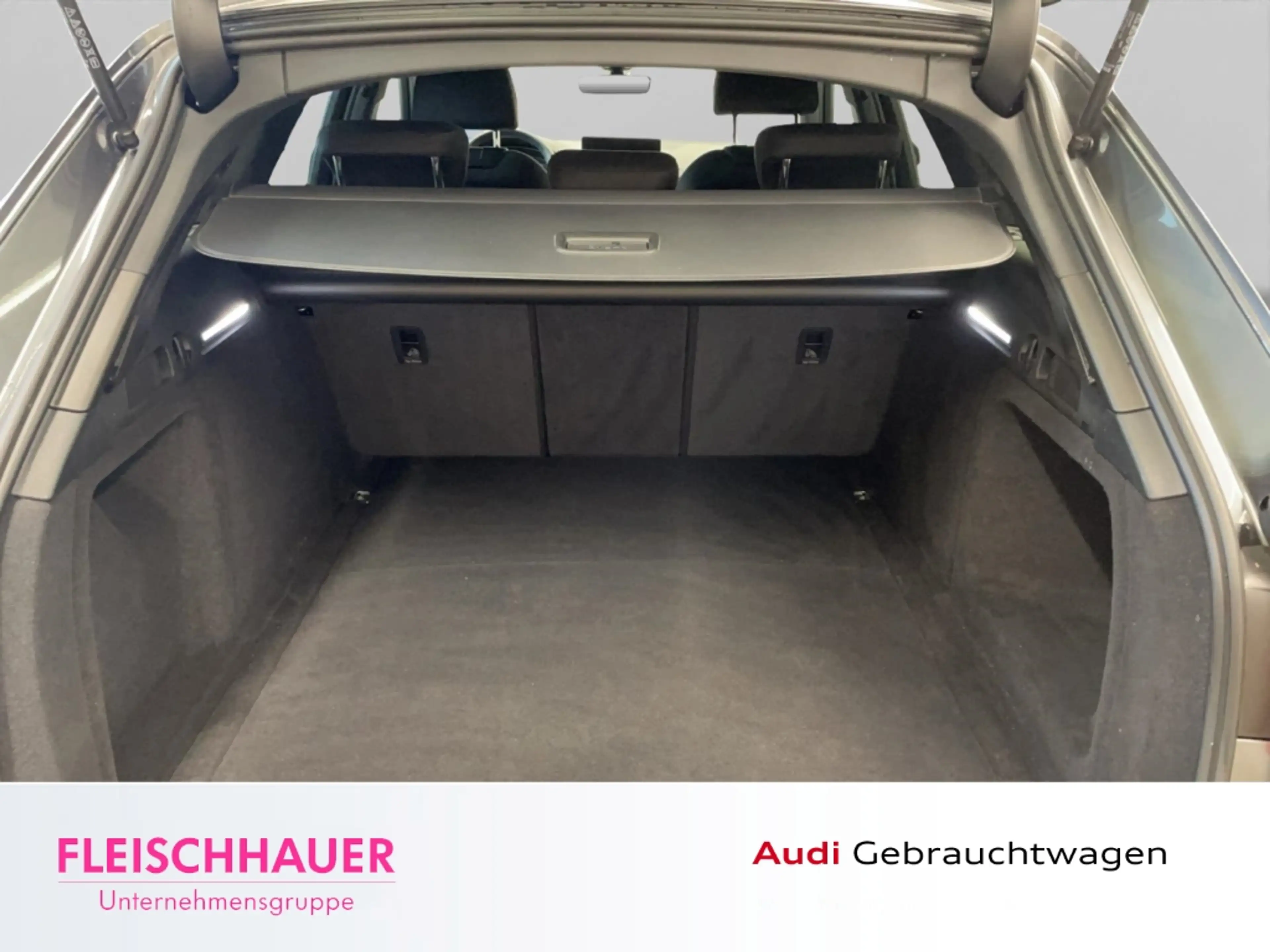 Audi A4 Avant 35 TFSI S line LED B & O Navi PDCv+h DAB Fer — photo 7