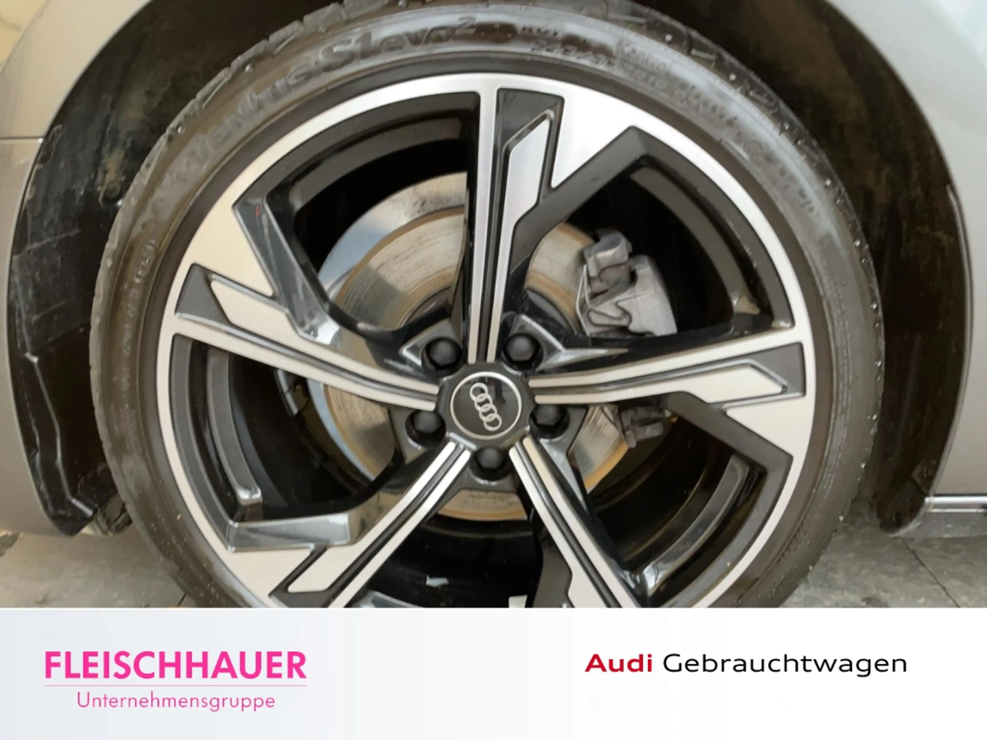 Audi A4 Avant 35 TFSI S line LED B & O Navi PDCv+h DAB Fer — photo 8
