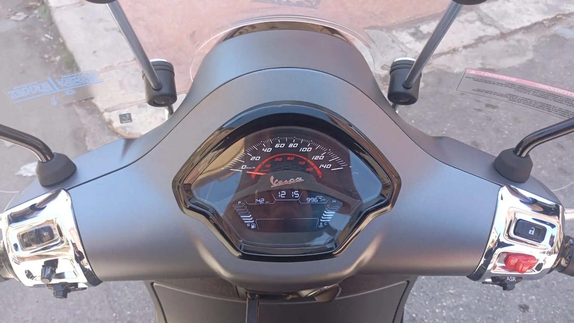 Vespa GTS Super 300 - 1