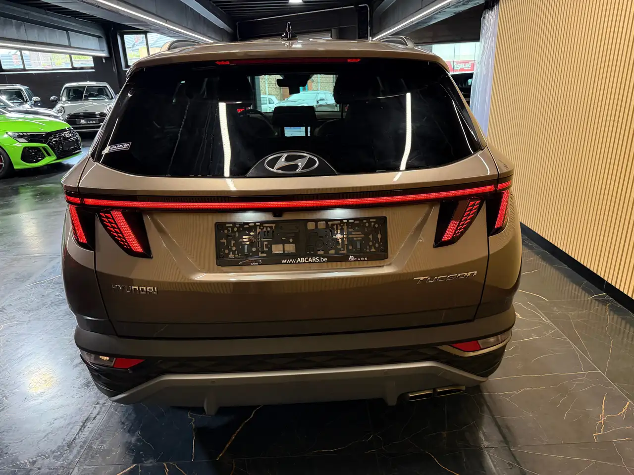 Hyundai TUCSON 1.6i * BOITE AUTO SPORT * GARANTIE 12 MOIS ** 1ER PROPRIETAIRE *, миниатюра 8