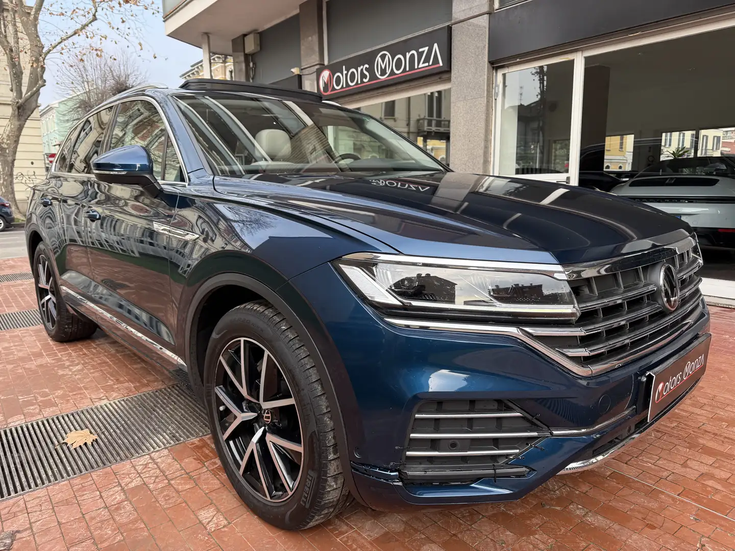 Volkswagen Touareg 3.0 V6 TDI 231 CV Advanced-tetto panoramico Blu/Azzurro - 2
