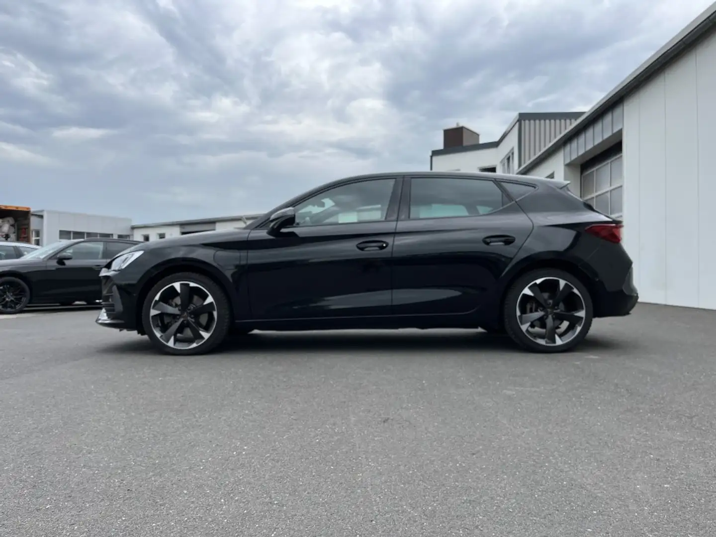 CUPRA Leon 1.4 TSI e-Hybrid 156€ m. 20% Anzahlung Digital C Schwarz - 2