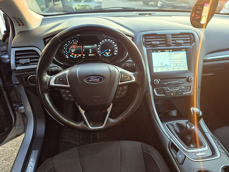 Ford Mondeo Titanium 2,0 TDCi — photo 10