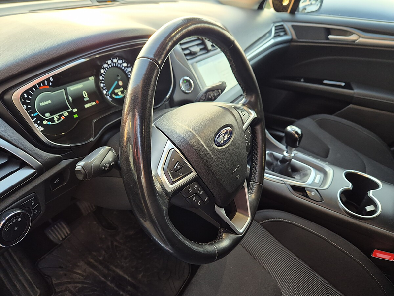 Ford Mondeo Titanium 2,0 TDCi — photo 9