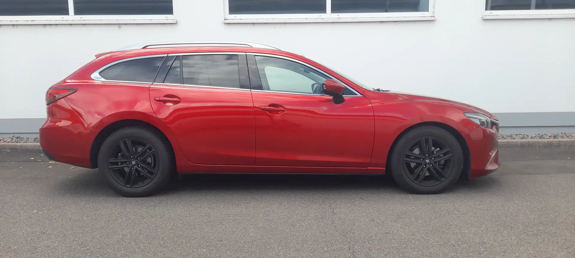 Mazda 6 Kombi SKYACTIV-D 175 Sports-Line LED Navi Leder Rot - 2