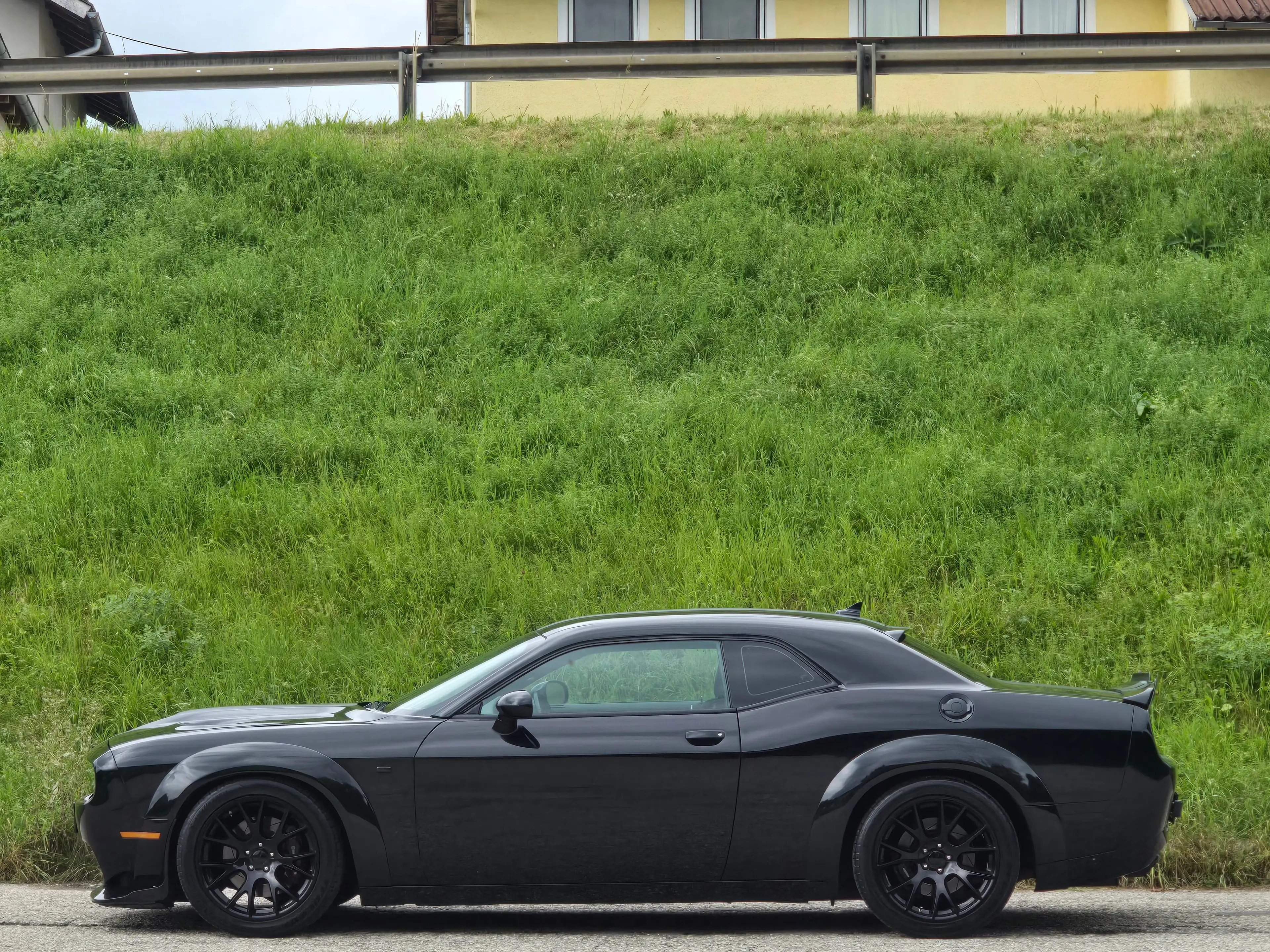 Dodge Challenger SRT 6,4 V8* Hellcat-Widebody* Kamera* Navi*SHZ*20" — photo 9
