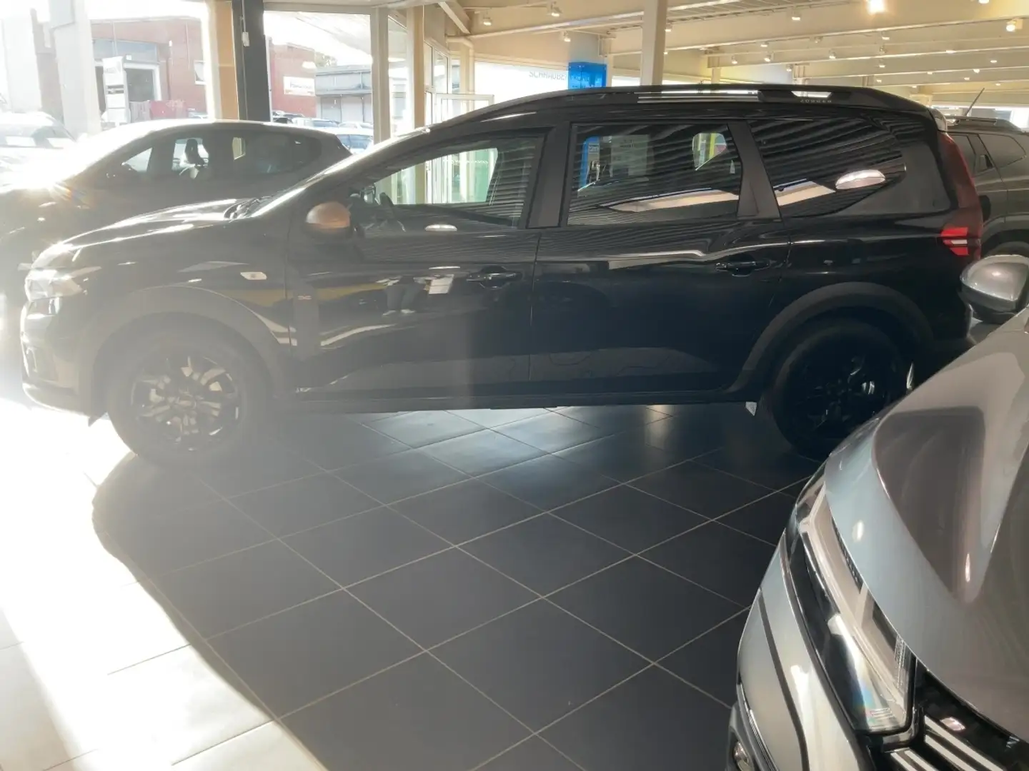 Dacia Jogger Extreme+ HYBRID 140 +Rückfahrkamera+ Schwarz - 2