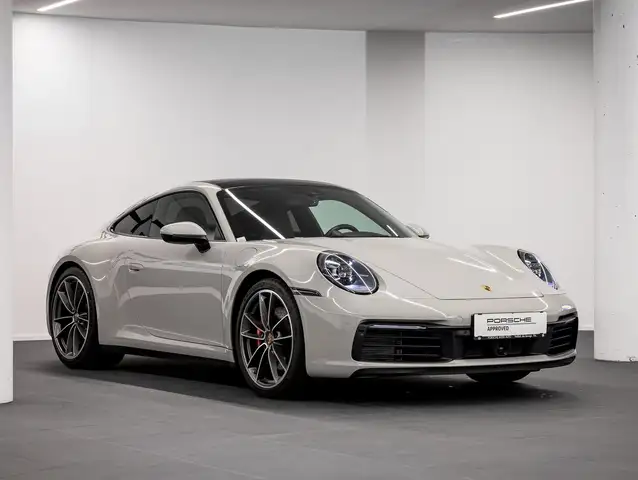 Porsche 911 Carrera 4S Coupé I (992) Ansicht 3