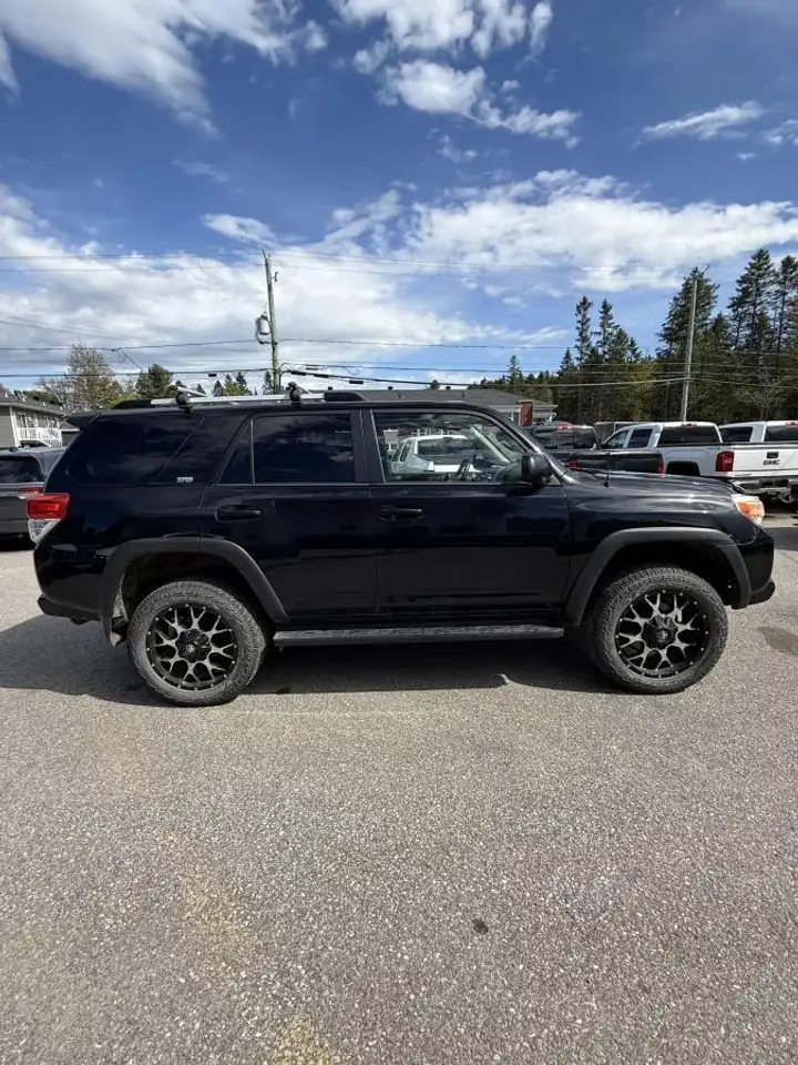 Toyota 4-Runner снимка Toyota 4-Runner