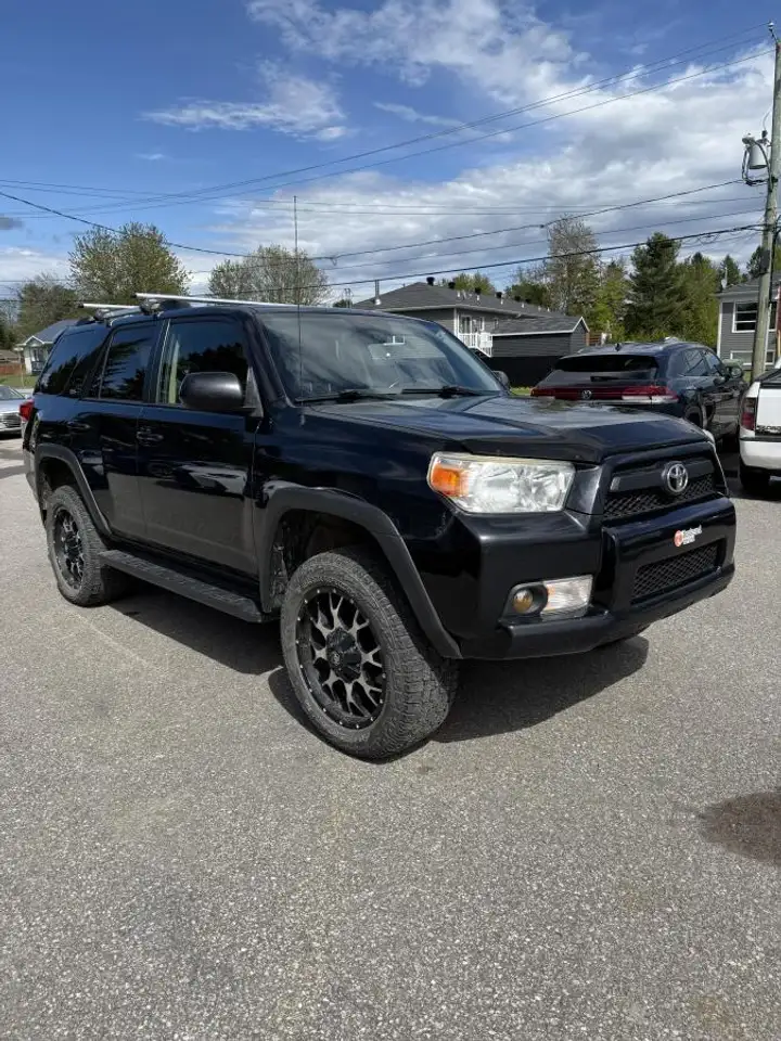 Toyota 4-Runner снимка Toyota 4-Runner
