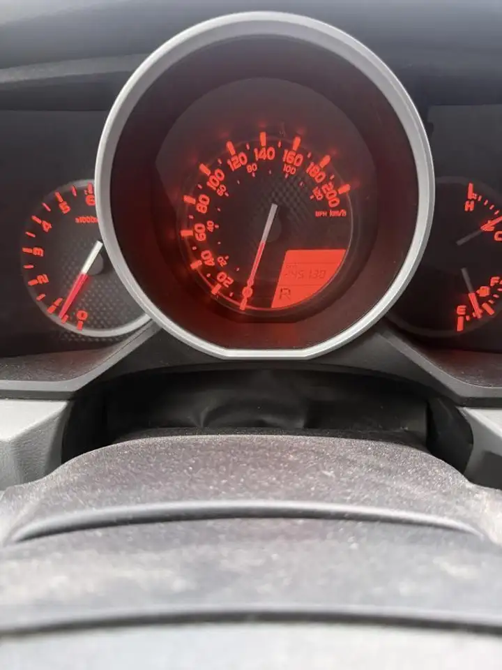 Toyota 4-Runner снимка Toyota 4-Runner