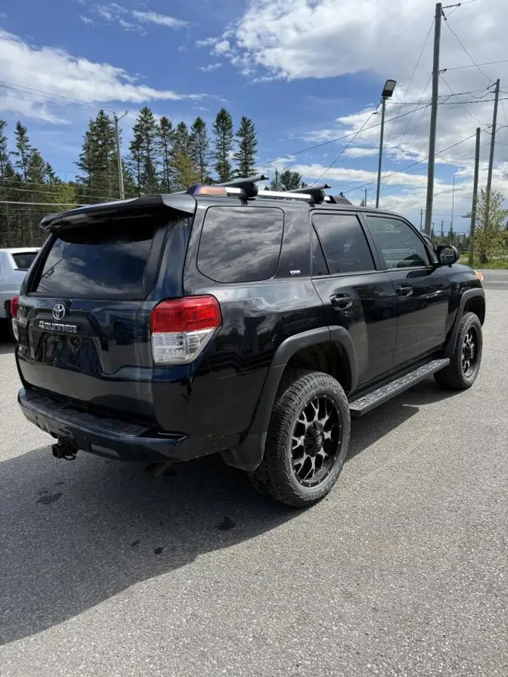 Toyota 4-Runner снимка Toyota 4-Runner