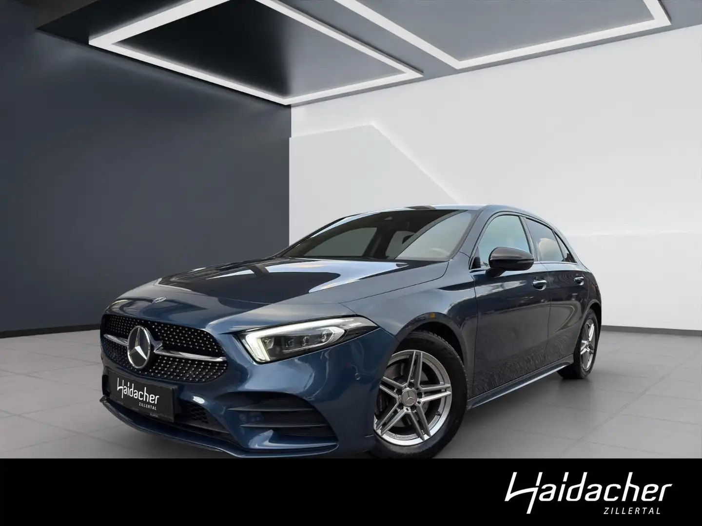Mercedes-Benz A 180 d Kompaktlimousine AMG Line PTS Shz Ambi Blau - 1