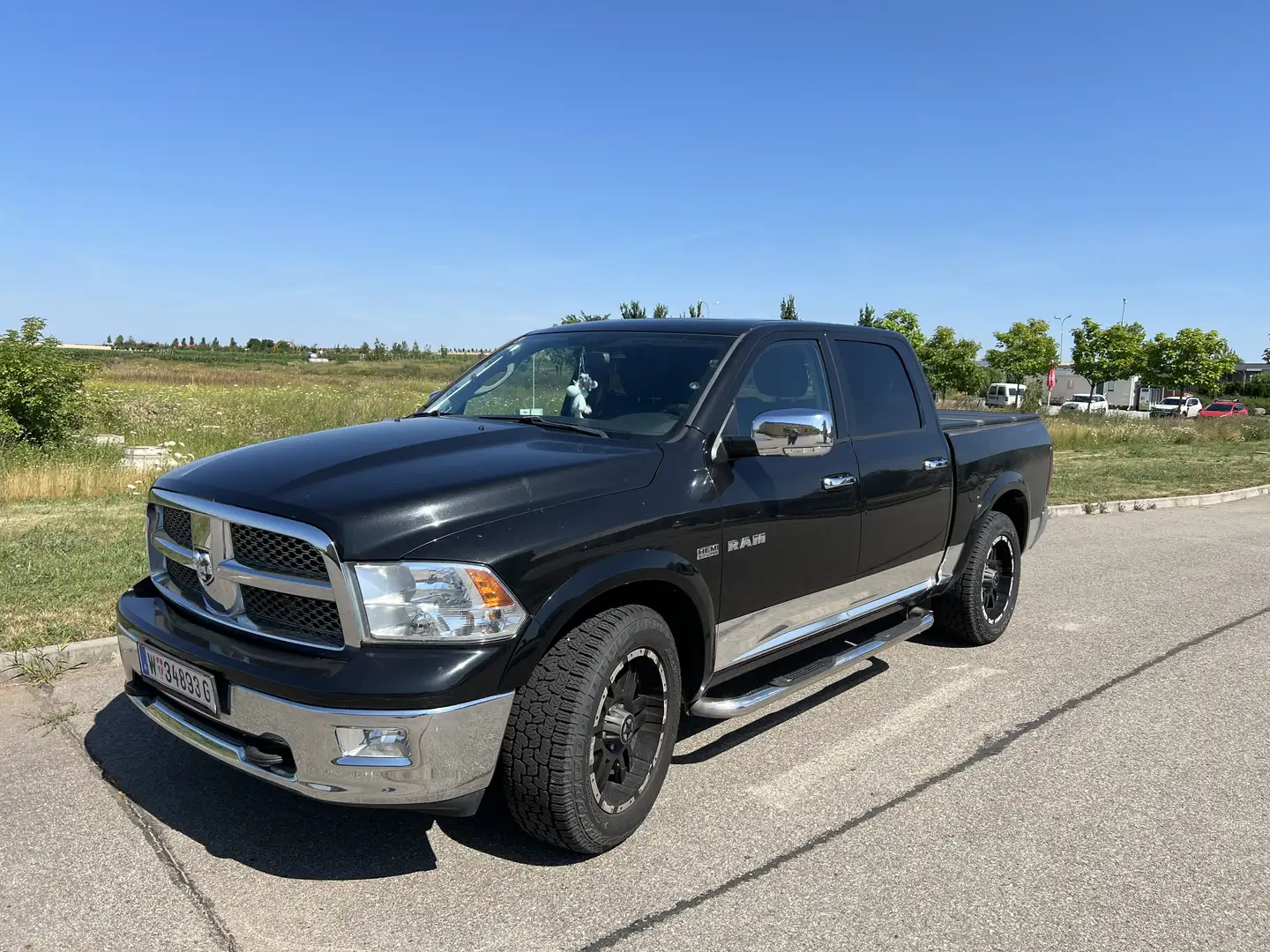Dodge RAM - 1