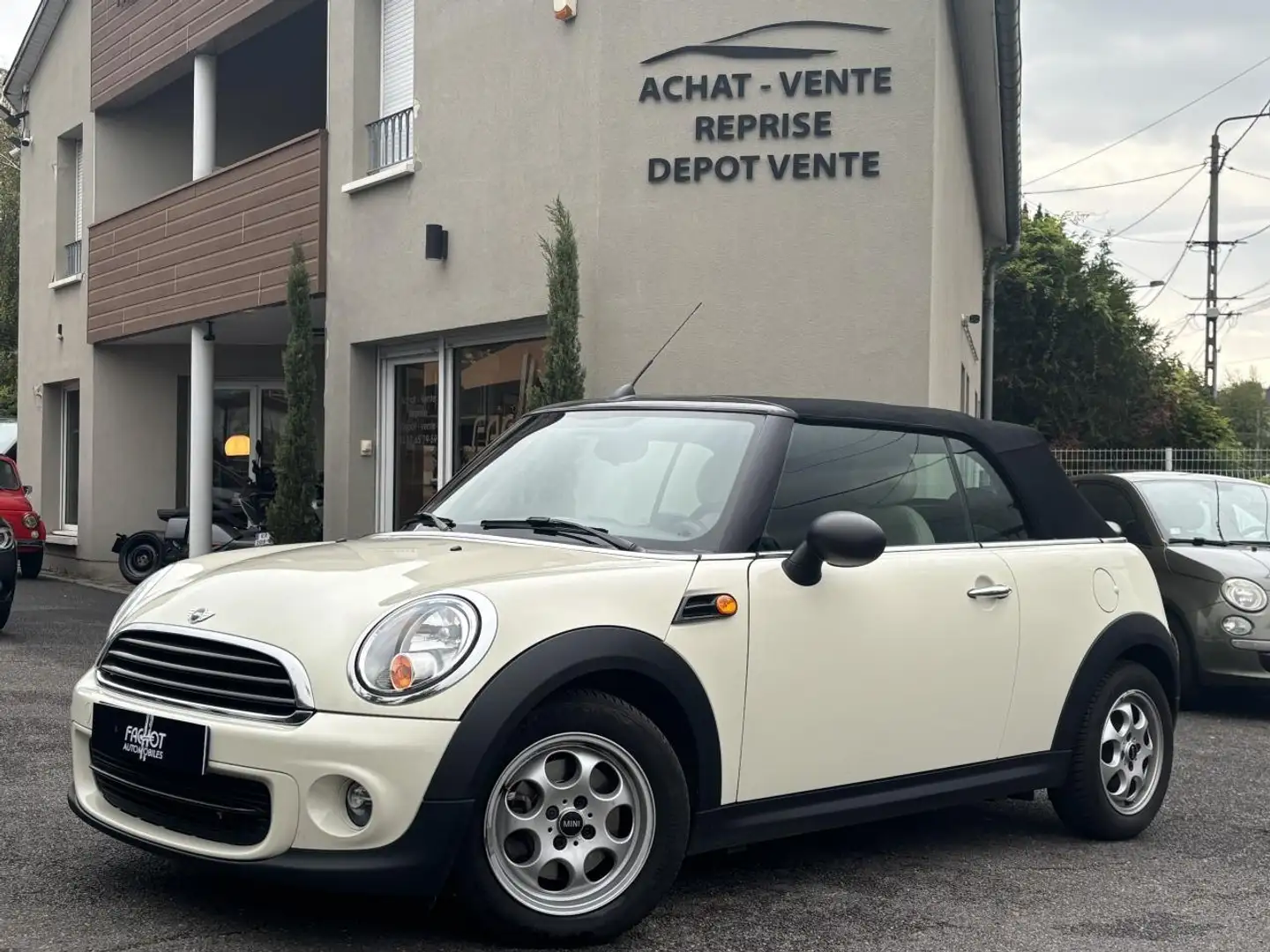 MINI One 1.6i - 98  R57 LCI CABRIOLET One PHASE 2 Weiß - 2