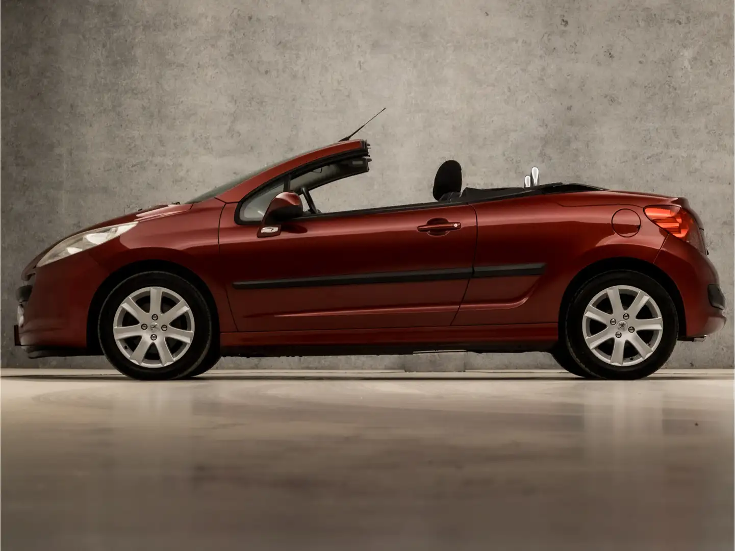 Peugeot 207 CC 1.6 VTi Sport Automaat (YOUNGTIMER, AIRCO, LM V Rood - 2