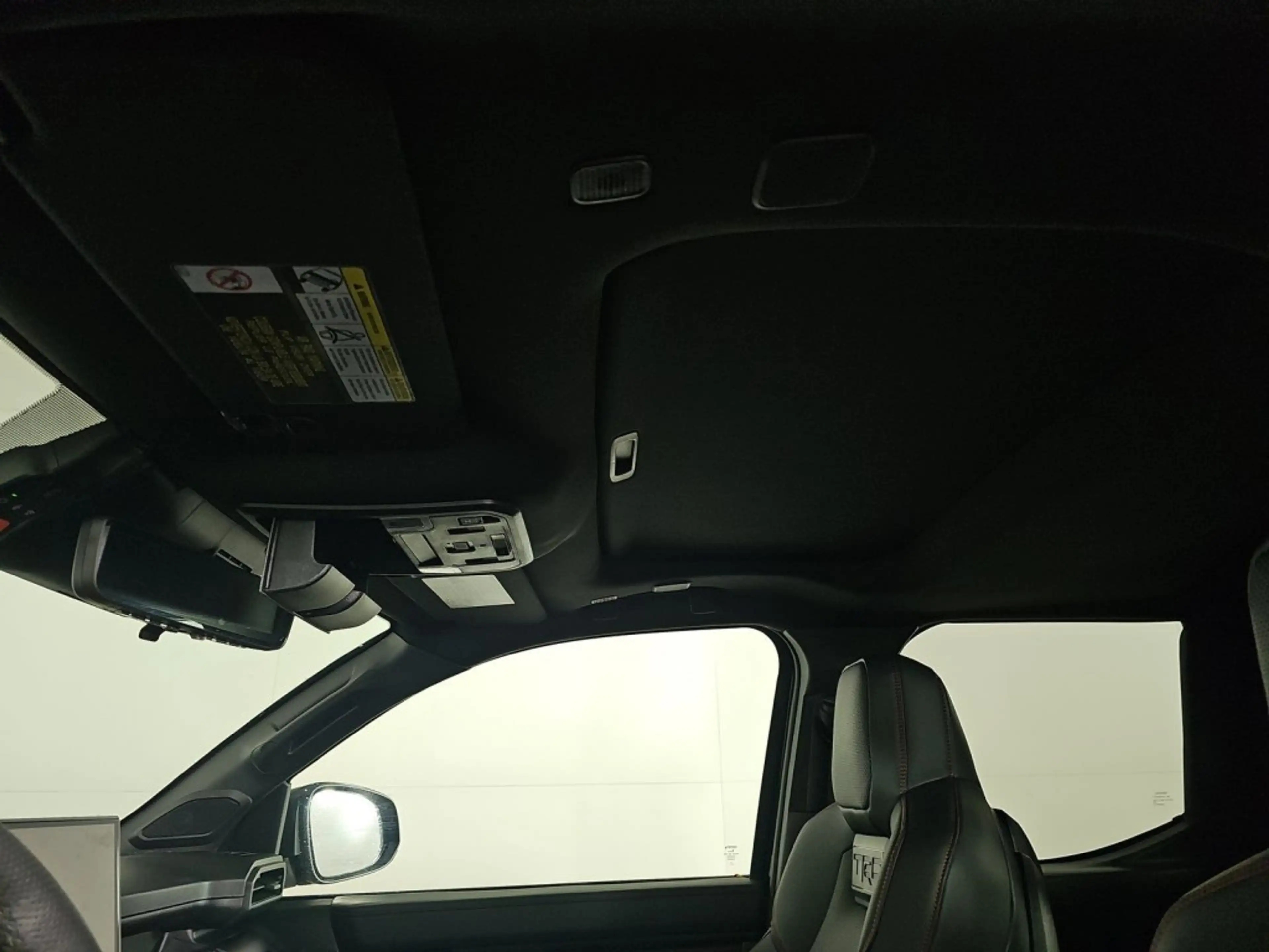 Toyota Tacoma TRD Pro Hybrid 4x4 — photo 6