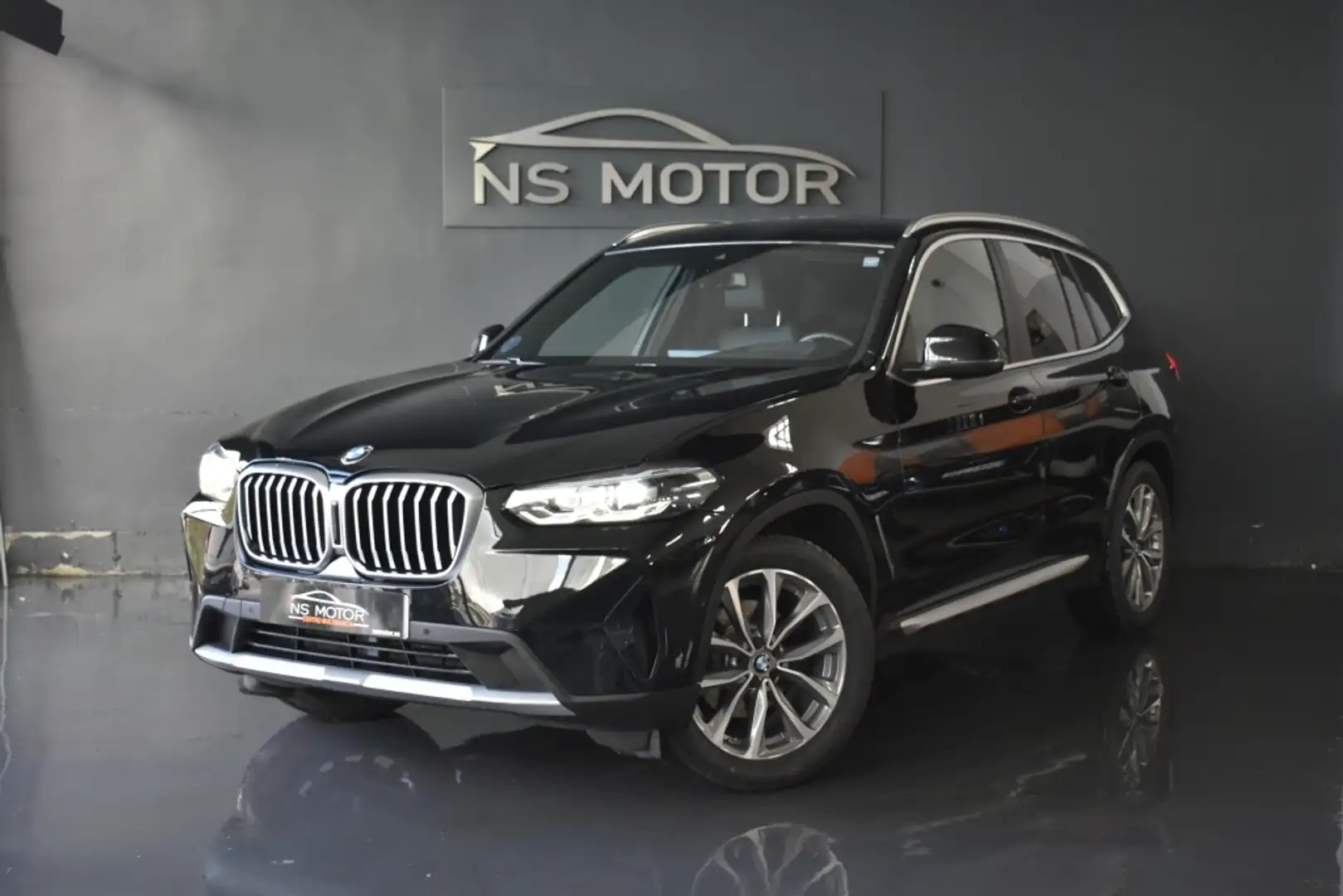 BMW X3 xDrive 20dA xLine Negro - 1
