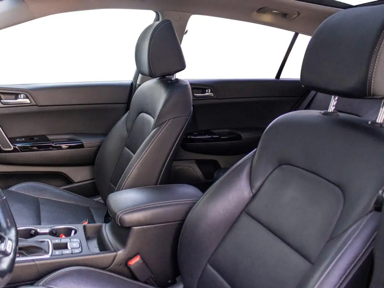 Kia Sportage снимка Kia Sportage