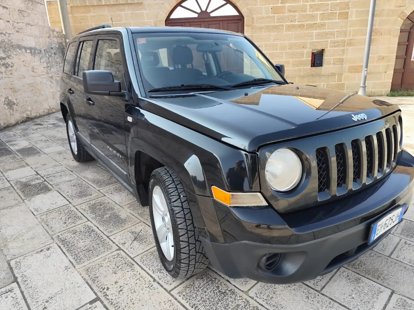 Jeep Patriot Patriot 2.2 crd Limited 4wd my11 Noir - 1