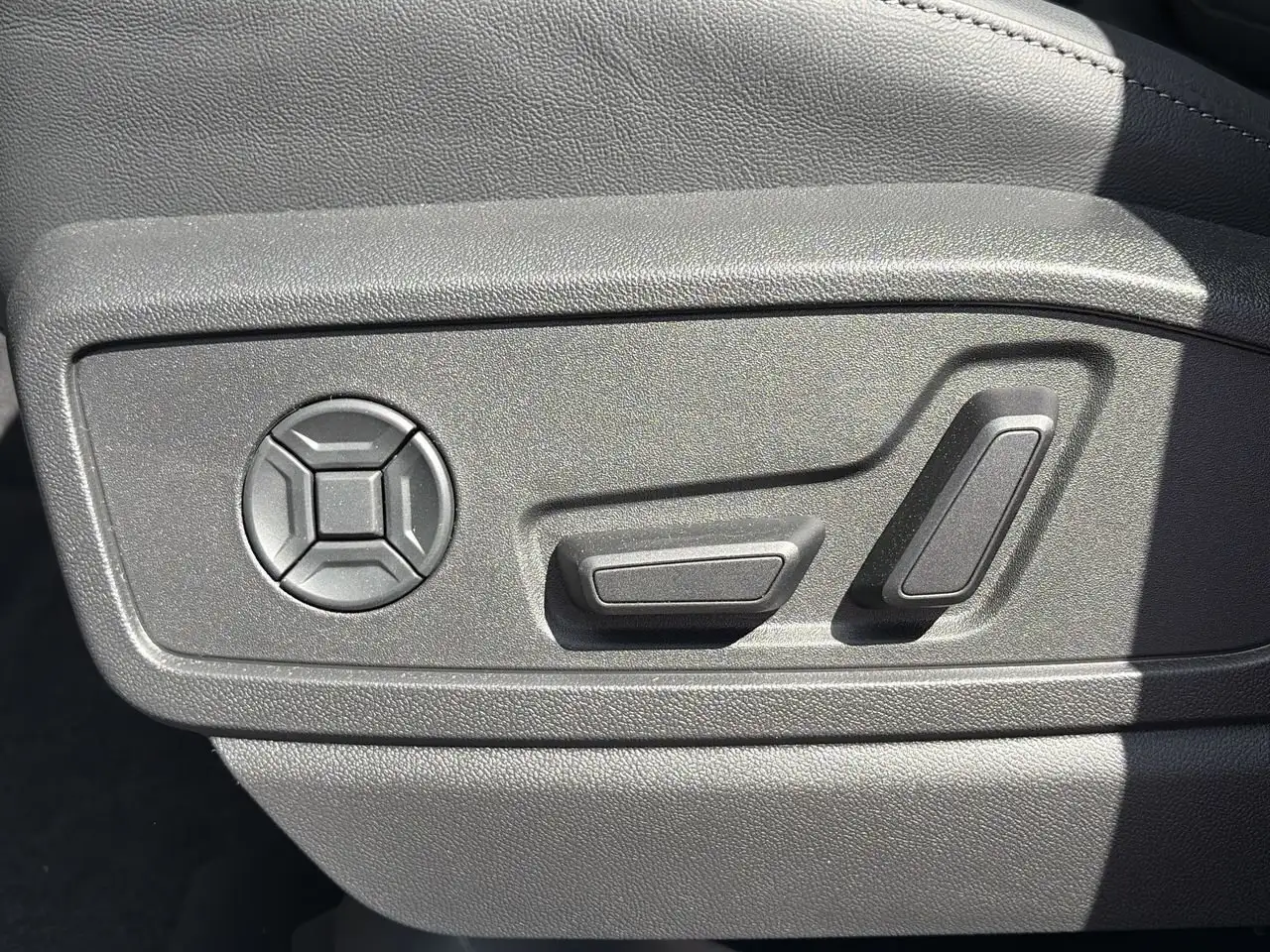 Audi Q5 снимка Audi Q5