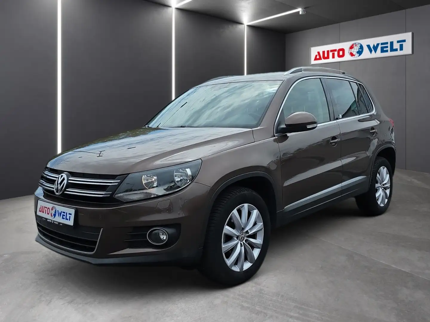 Volkswagen Tiguan 2.0 TDI 4x4 2xKlimaauto. Sitzhzg Navi Brun - 1