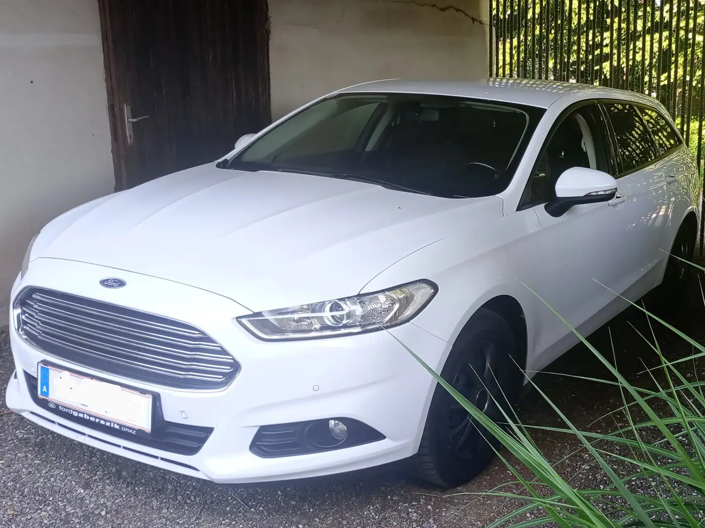 Ford Mondeo Mondeo Traveller Titanium 2,0 TDCi AWD White - 1