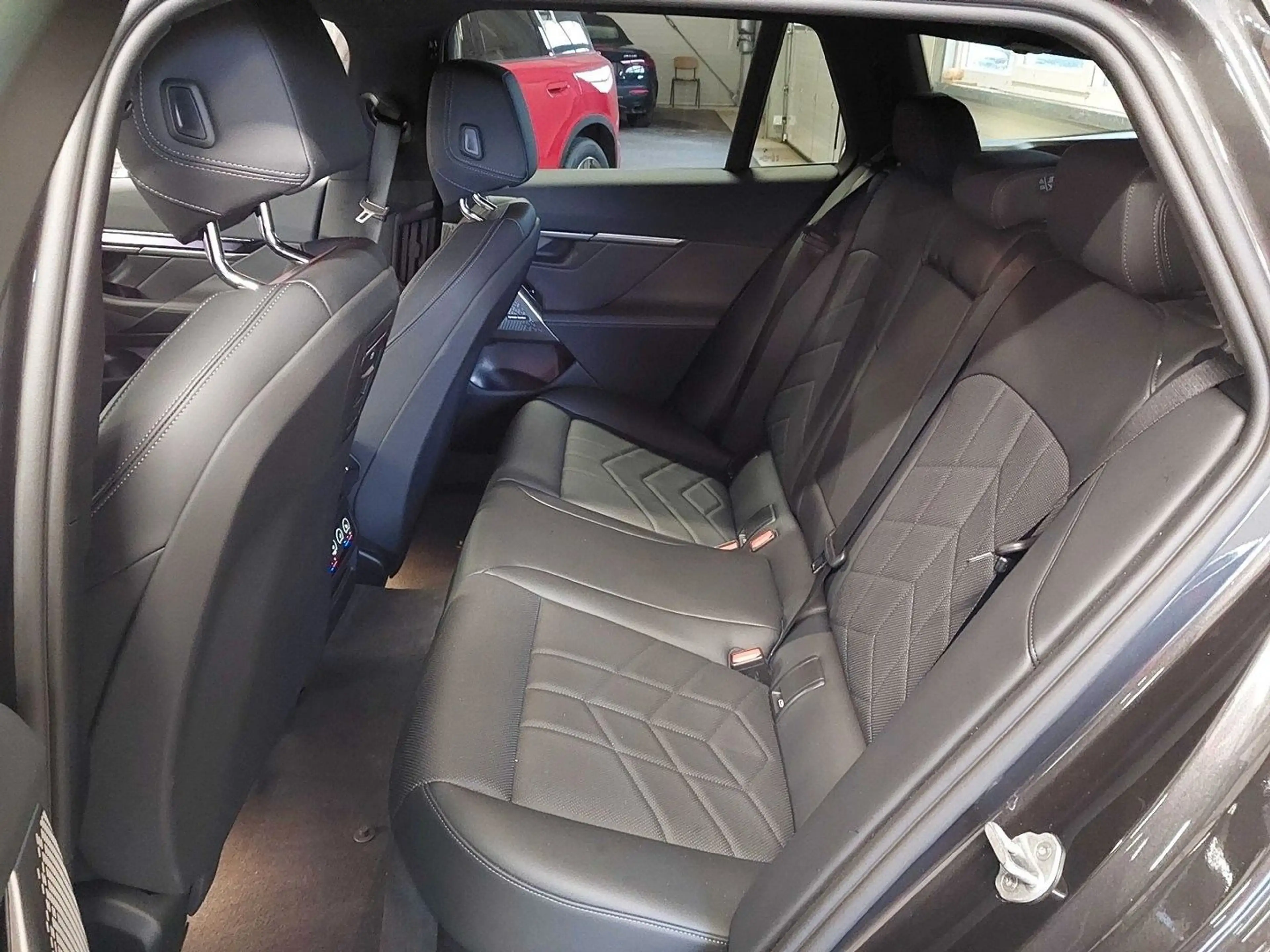 BMW 520 d*M SPORT*AHK*ACC*HUD*360°* — photo 4