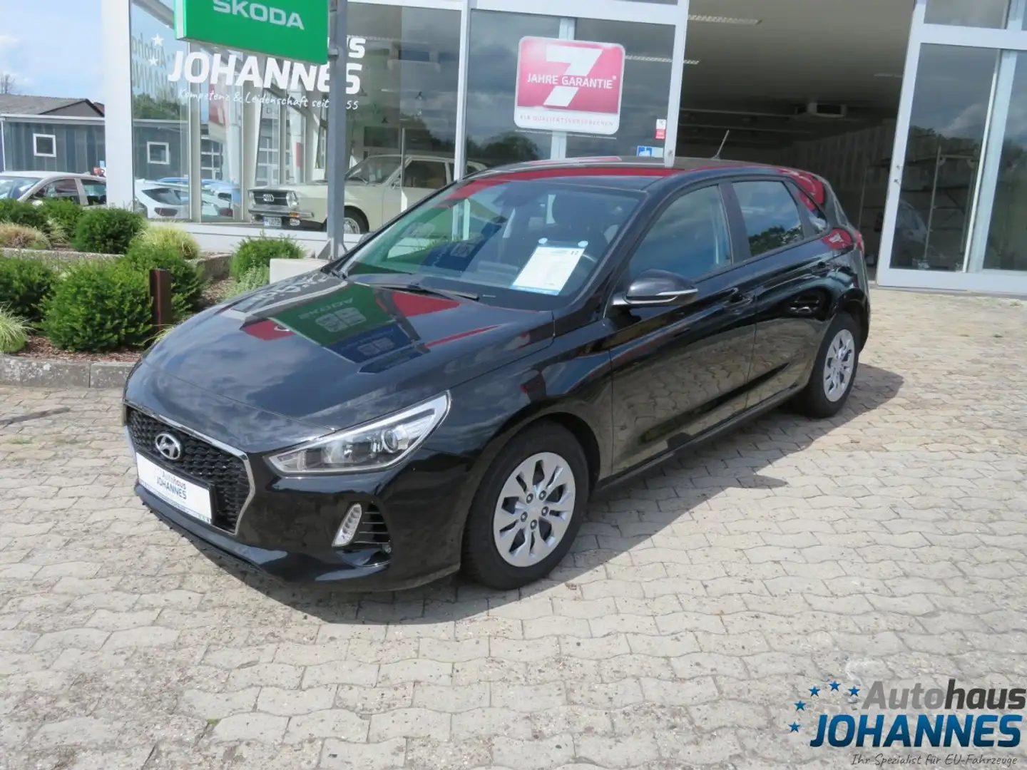 Hyundai i30 1.0 T-GDI Klima Sitzheizung Fenster el. Noir - 1