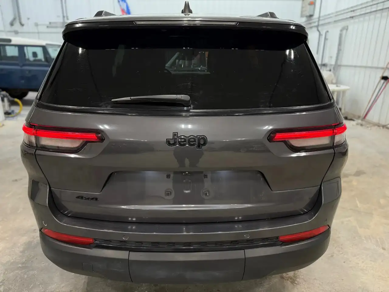 Jeep Grand Cherokee снимка Jeep Grand Cherokee